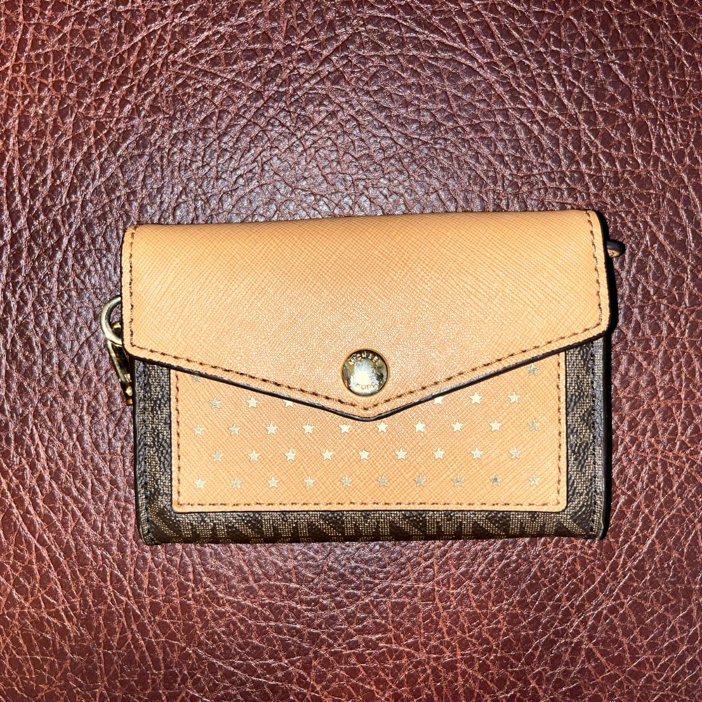 MK wallet.